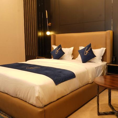 Aquila Grand Suites - Noida Sector 136 Luaran gambar